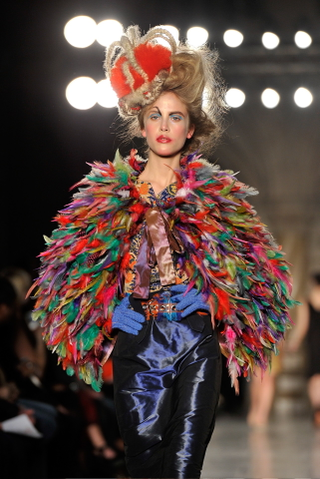 Illustration for article titled Vivienne Westwood's Fall Collection Is For Awesome Bag Ladies